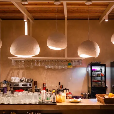 Lorraine's Boutique * Lourdata (Kefalonia)