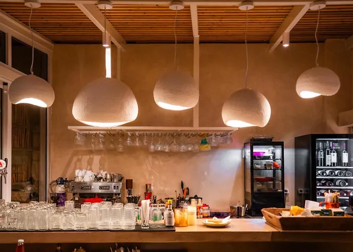 Lorraine's Boutique * Lourdata (Kefalonia)