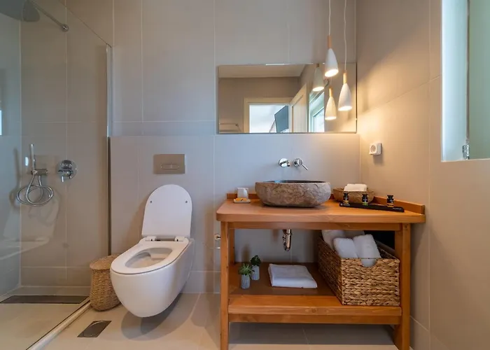 Lorraine's Boutique Apartment *