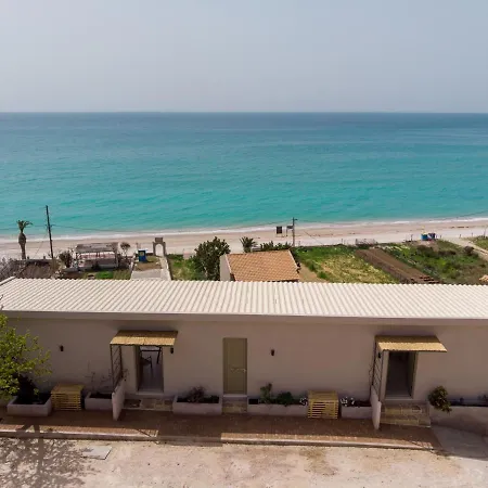 Thea Beachfront In Lourdas * Lourdata (Kefalonia)