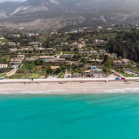 Thea Beachfront In Lourdas
