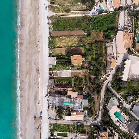 Apartment Thea Beachfront In Lourdas Lourdata (Kefalonia)