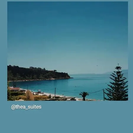 Thea Beachfront In Lourdas *